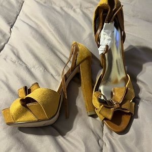 D Heart platform sandals - New, never worn